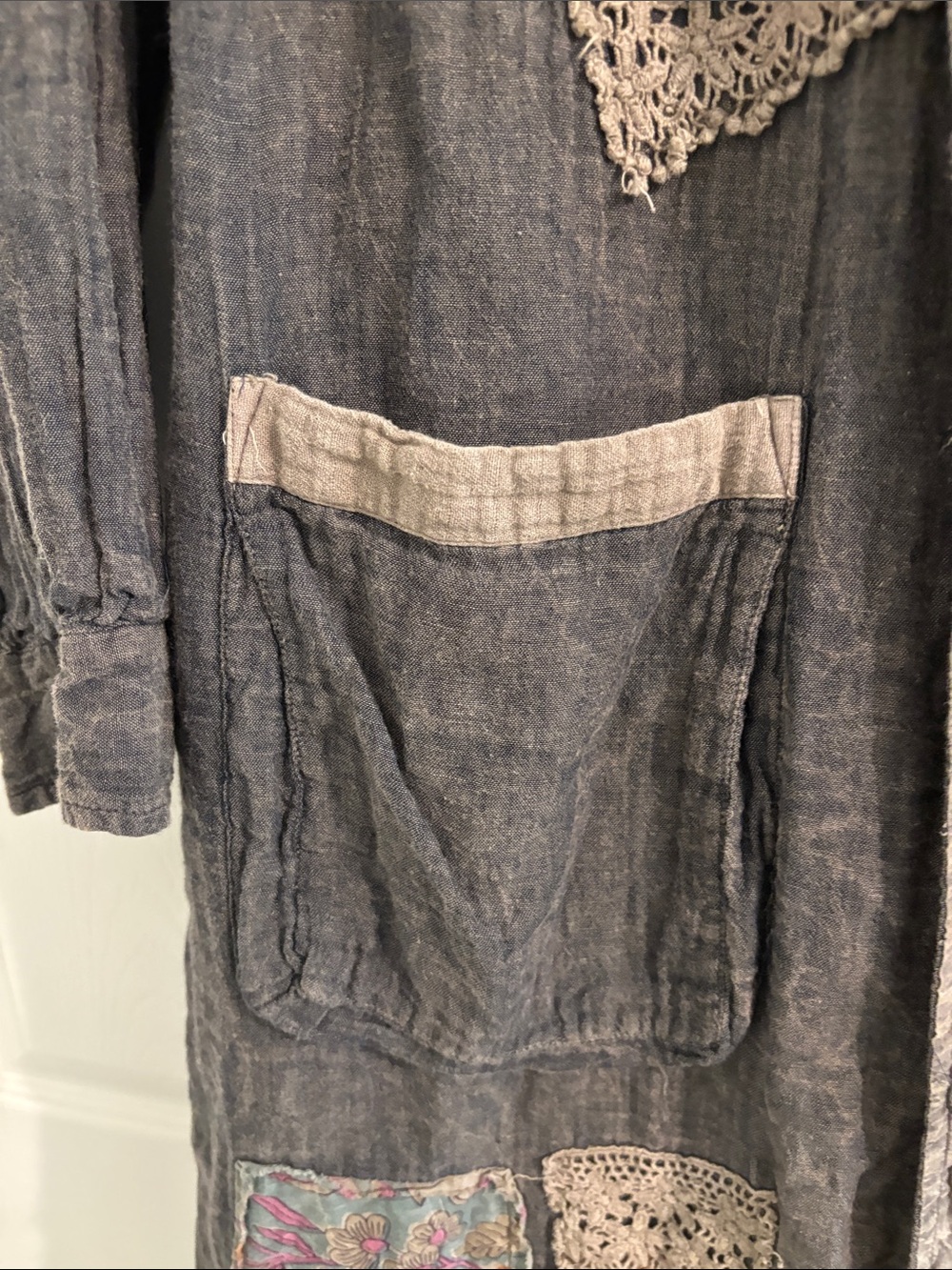 Vintage-Inspired Gray Patchwork Long Coat - Picture 6 of 10